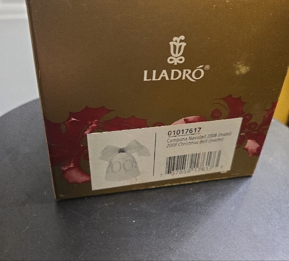 Lladro 2008 Porcelain White Bell Ornament - Picture 4 of 14